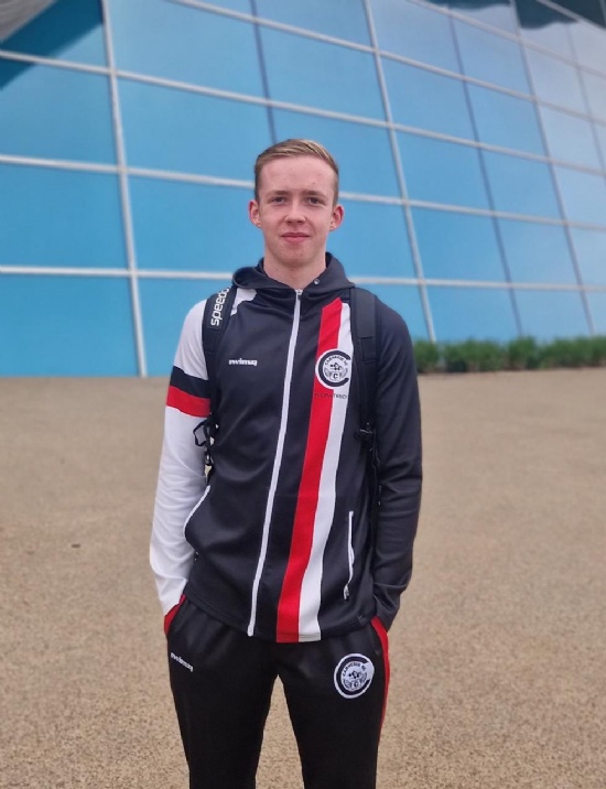 James Kilpatrick breaks record as Carnegie win swim medals